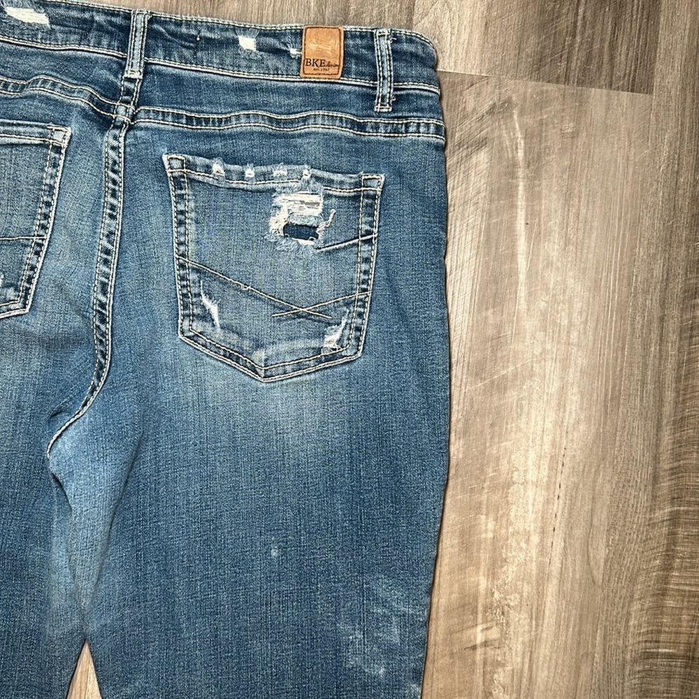 BKE Gabby Curvy High Rise Flare Jeans - 30 - Picture 5 of 8